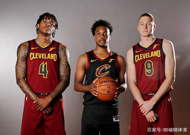 了决定性的 了决定性的